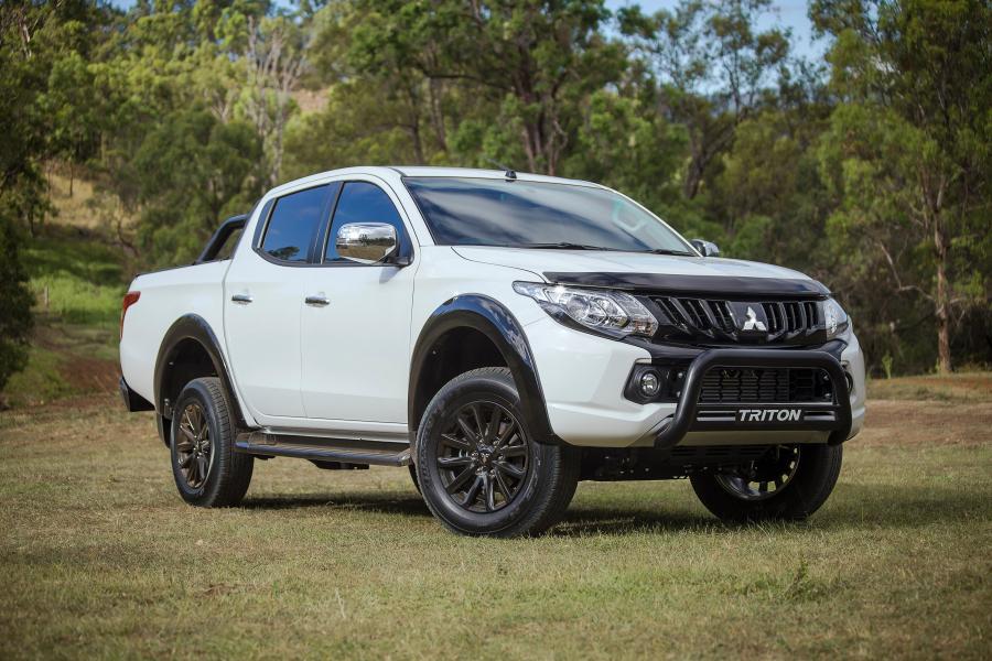  Mitsubishi Triton GLS Sports Edition Double Cab 2017 года  (AU) (фото 1 из 2)
